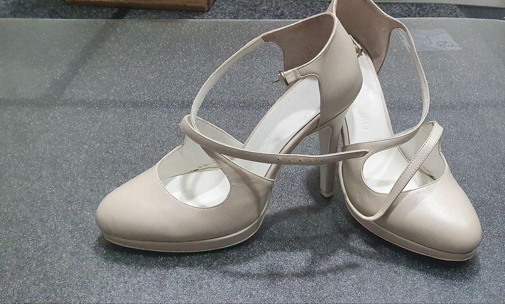 Vand pantofi ocazie veronesse