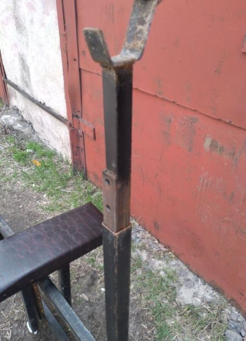 Лежак для жима б/у.