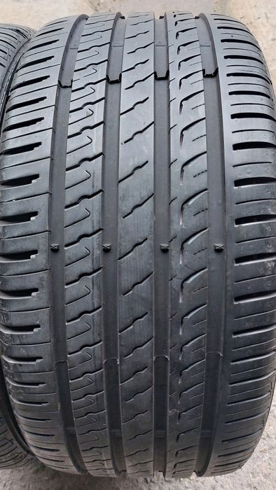 Летни гуми 245 35 19 Barum Bravuris  2 броя