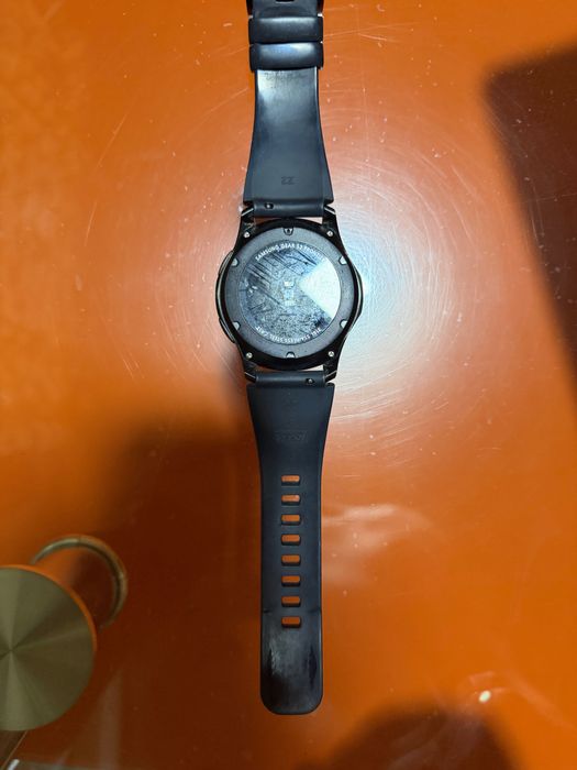 Продам часы Samsung GEAR S3 FRONTIER