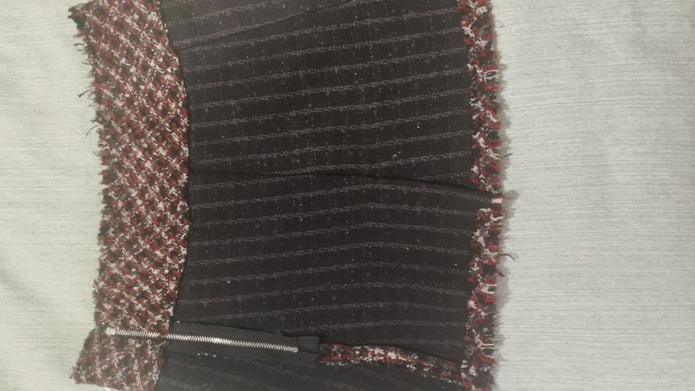 Зара пола от туид размер М