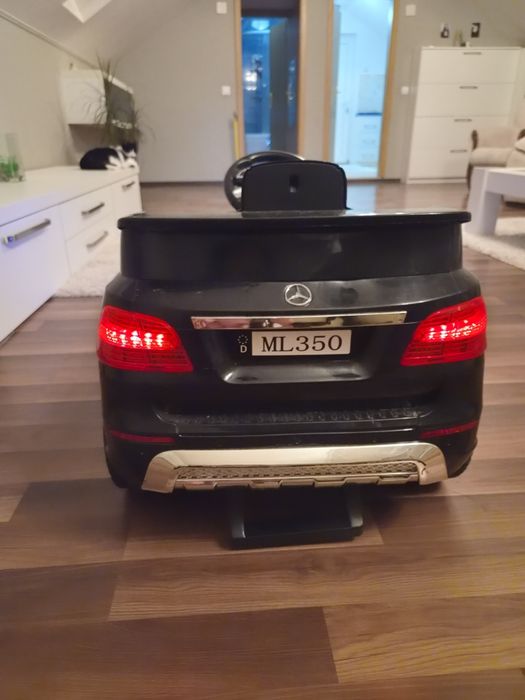 Mașinuță electrică pentru copii