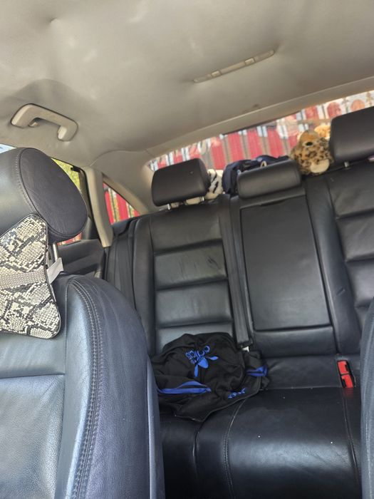 Vand audi a6 c6 3.0 quattro fara defecte mai multe detalii in privat