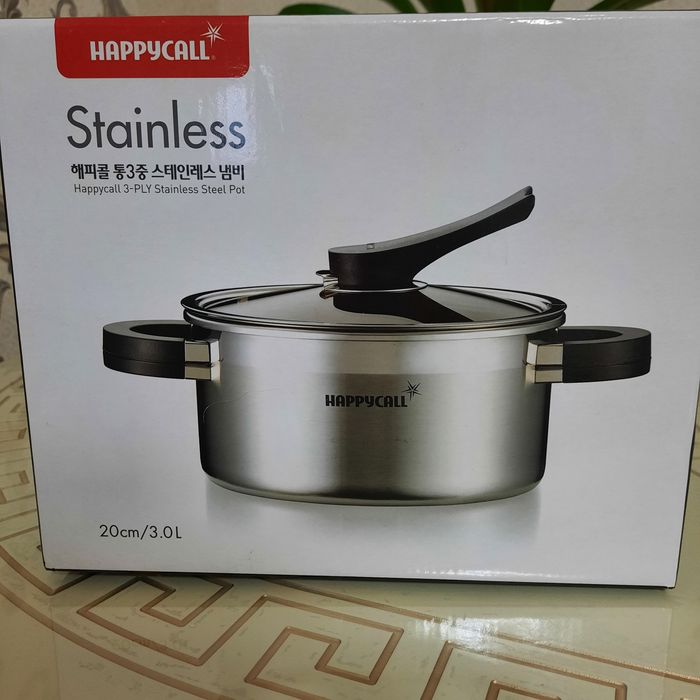 Продам кастрюлю 20см/ 3.0L