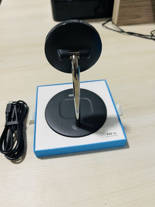 Anker MagGo încărcător wireless 15W MagSafe 2 in 1 ,Iphone ,AirPods