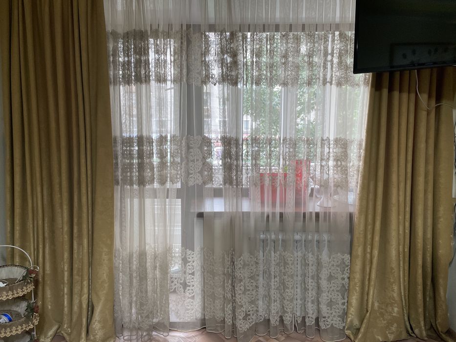 Продам шторы и тюль для зала