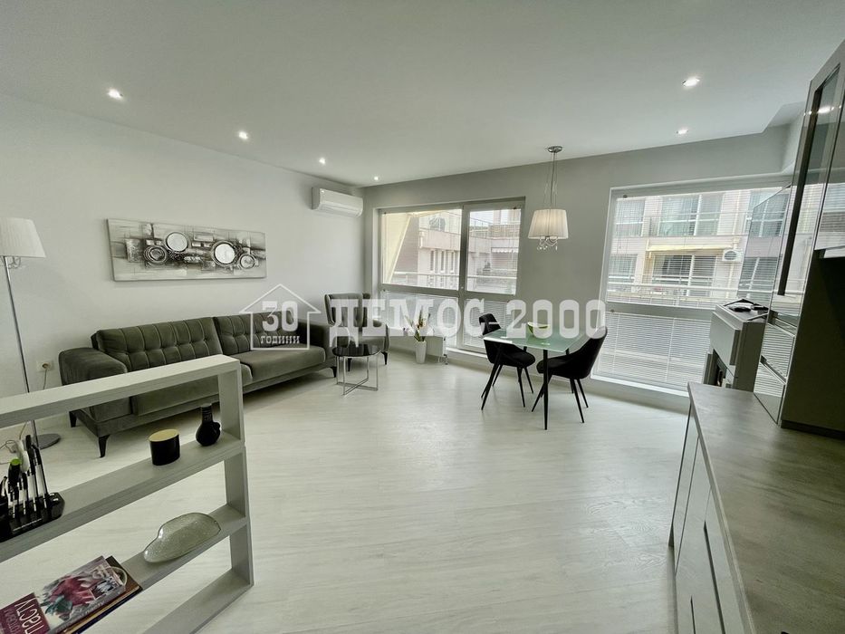 Продава се Тристаен апартамент в Варна, Бриз - 102 кв.м за 1250 €/кв.м - Снимка #5
