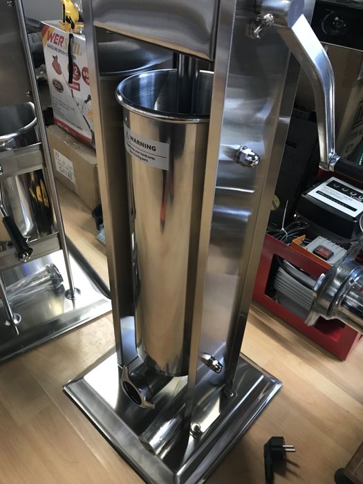 ПЪЛНАЧКА за месо - наденици и колбаси - 7 литра