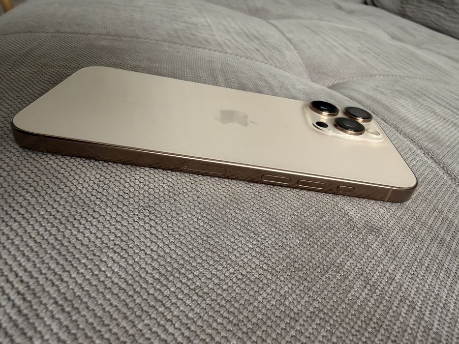 Iphone 16pro max + гаранция 10.10.26