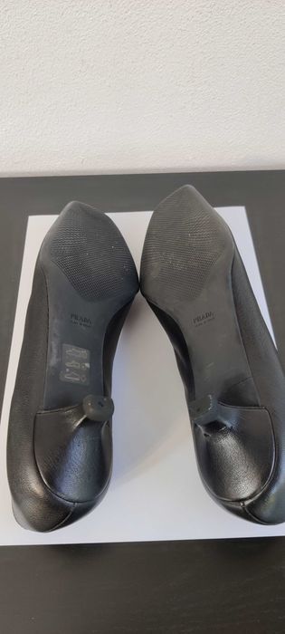 Pantofi PRADA originali marime 39,5 piele naturala toc mic stare excelenta