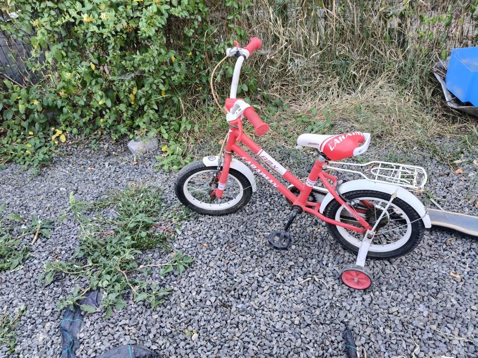 Vând bicicleta pe 14