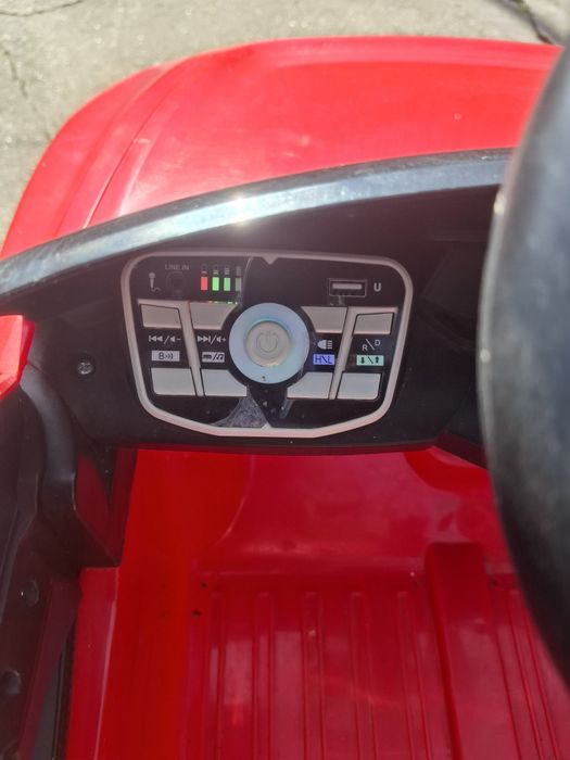 Акумулаторна 12V AUDI RS ETRON GT с кожена седалка и родителски контро