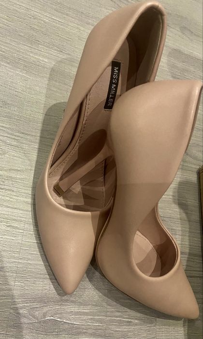 Новий туфли срочно сотилади