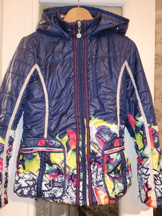 Продам зимние вещи  для девочек