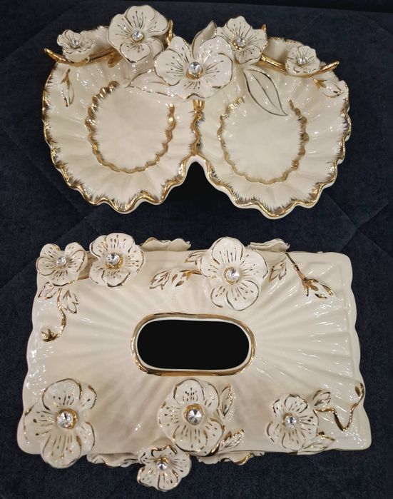 Продаётся фарфоровый комплект,ручной работы с позолотой.Новый.