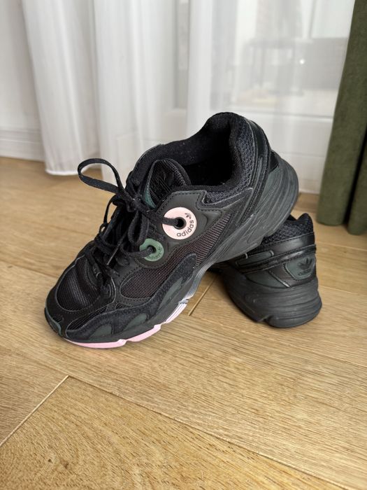 Маратонки Adidas Astir