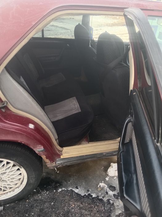 Мерседес 190D не находу