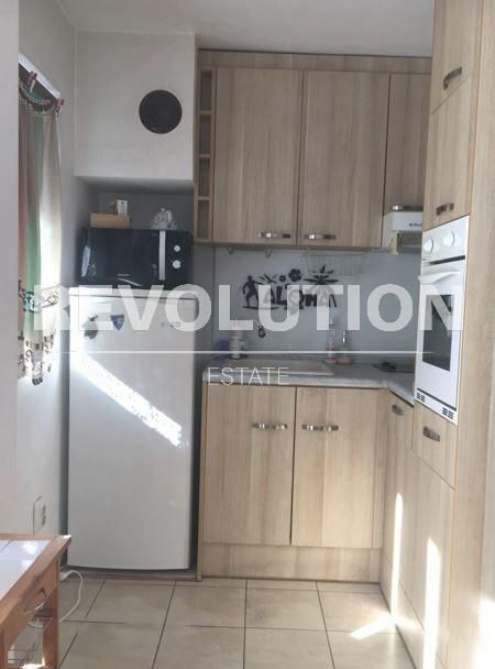 Дава се под наем Тристаен апартамент в Варна, Колхозен пазар - 70 кв.м за 478.38 € - Снимка #2