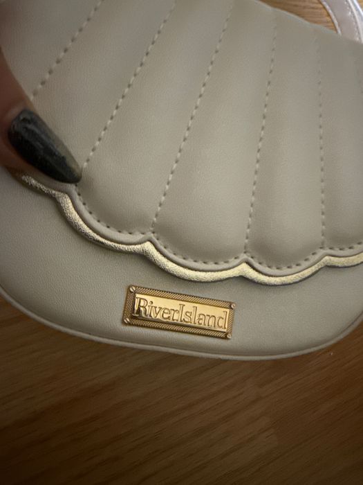 Елегантна чантичка