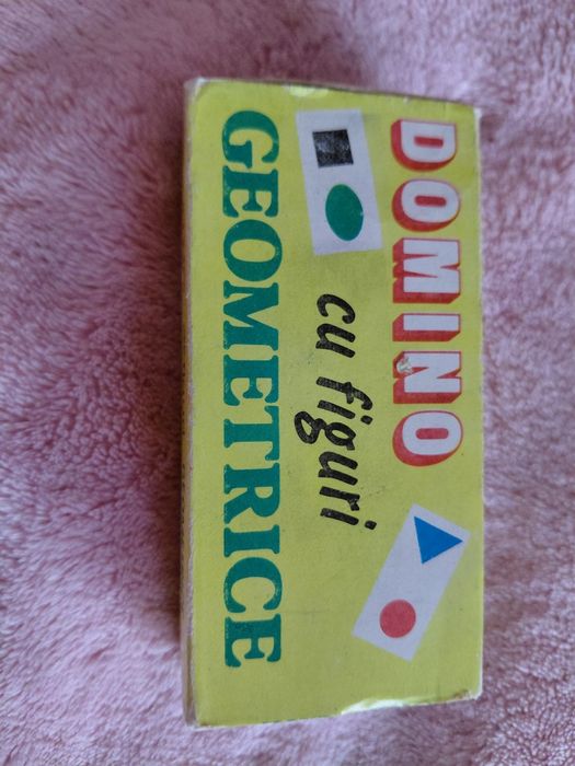 Joc retro de colecție „Domino cu figuri GEOMETRICE” – COMPLET 31 piese (Anii '80)