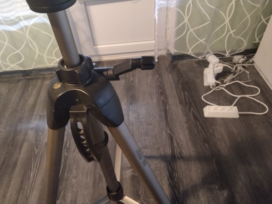 Оригинален немски професионален статив за камери и фотоапарати