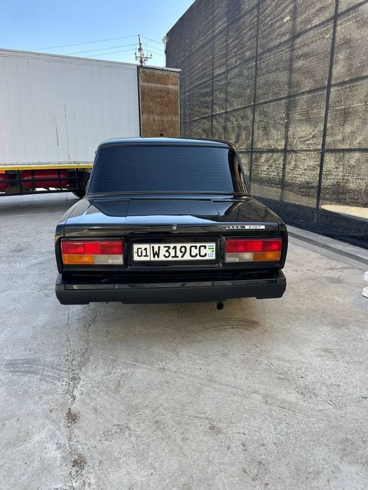Vaz 2107 sotiladi.holati ideal