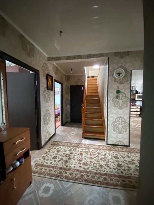 Просторный дом в районе школы Дарын