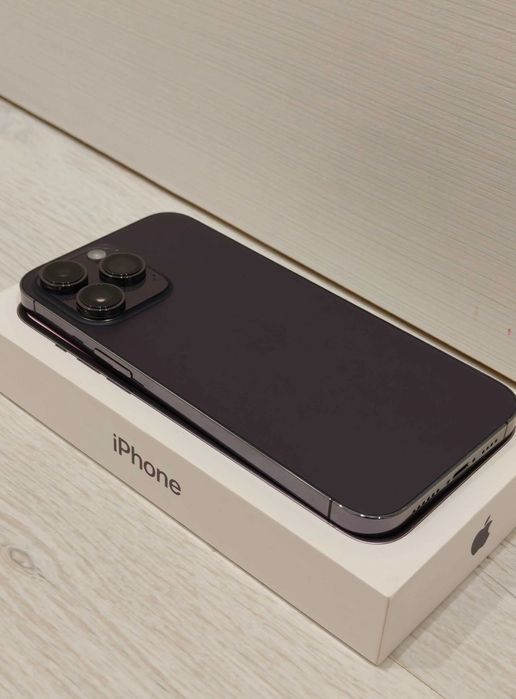 Продавам iPhone 14 Pro Max