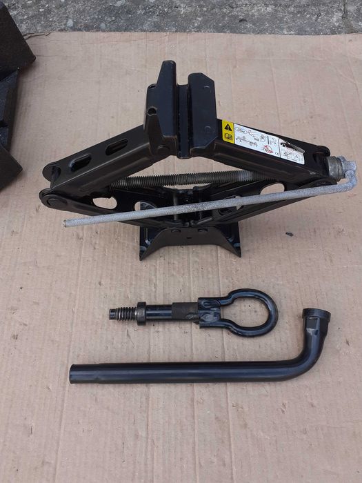 Cric,cheie de roti FORD Focus, C-max, S-max, Mondeo