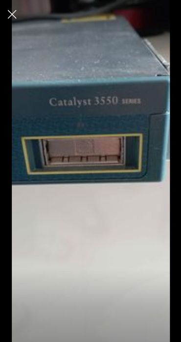 Vând switch Cisco catalyst C3550  Series.in stare buna.