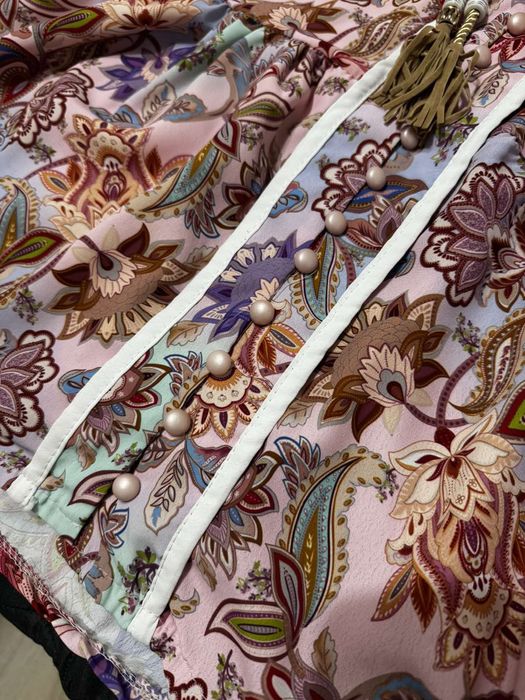 Ефирна розова рокля