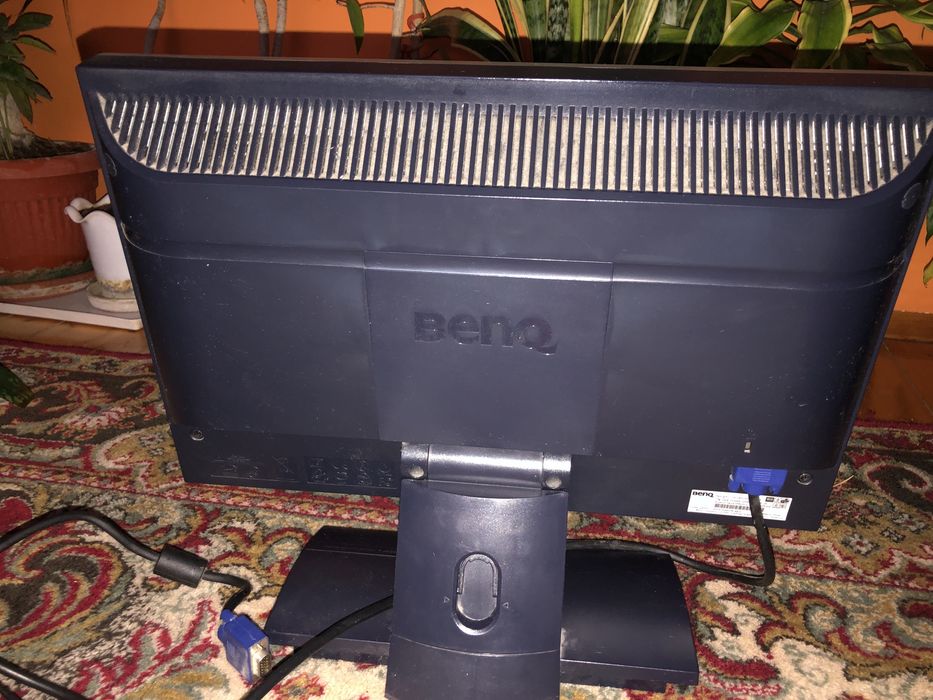 Продава се Компютър+Монитор