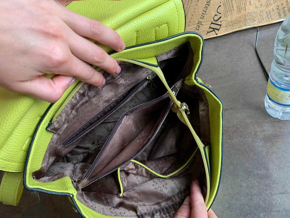 дамска чанта,кожена раница Нова!