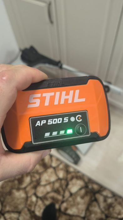 Masina de tuns iarba still