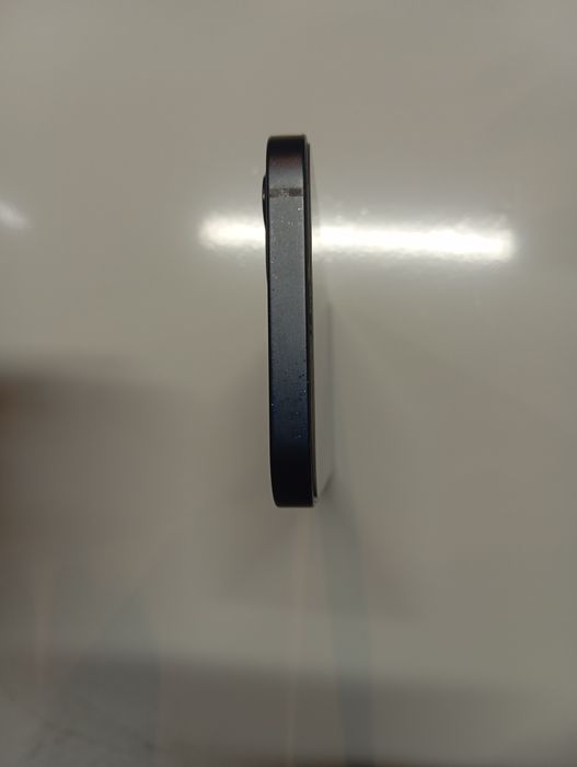 Продам Iphone 12