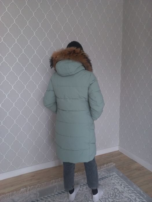 Продам женскую куртку