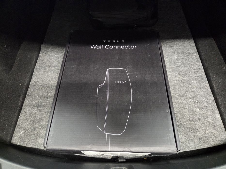 Зарядна станция Tesla Wallcharger Gen3 22kW 11kW 7.2kW 3.6kW