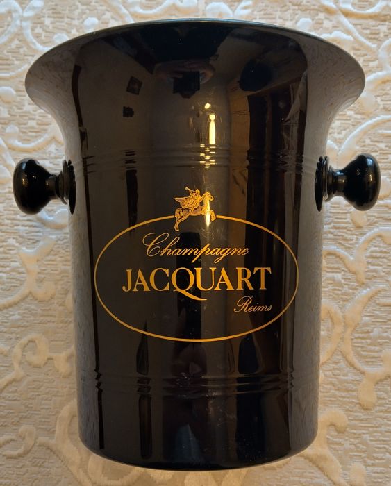 Ледарки, охладител за бутилки