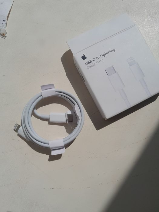 Срочно Apple USB-C to Lightning 1m новый в коробке