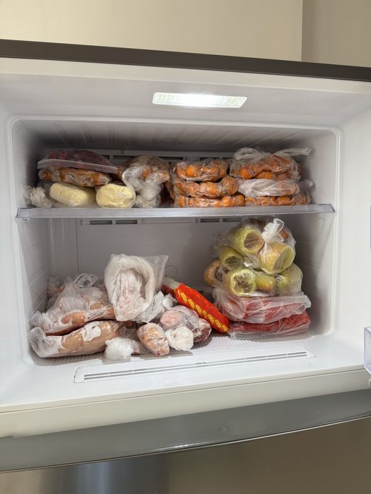 Холодильник Samsung