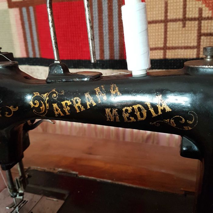 Vand masina de cusut Afrana