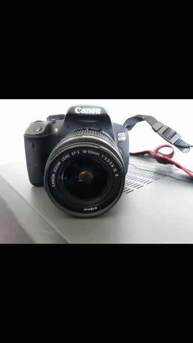 Профессиональный фотоаппарат