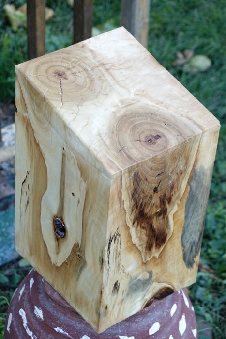 Cutii pentru bijuterii obiecte de lux din lemn masiv de nuc