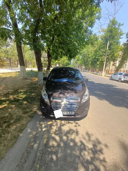 Спарк сотилади, 2017 йил, ранги 	GD 8 (чоко, коричневий)