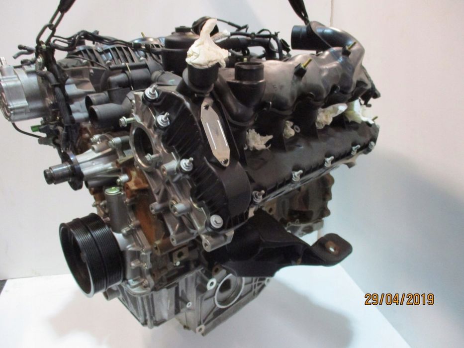 Range rover motor 3,0 306DT , 28000 KM factura cu tva 6 luni garantie