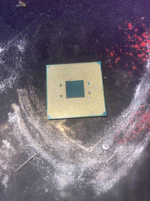 Vand Procesor AMD Ryzen 3 2200g
