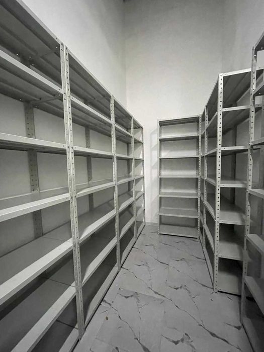 Metall stellajlar o‘rnatib berish bilan