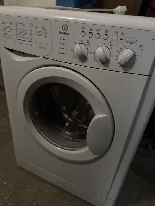 Продам стиральную машинку