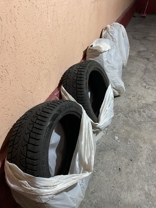 ШИны зимние R20