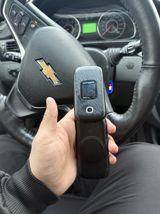 Samsung verizon gusto 3 (perfektum)